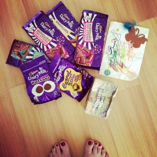 Ruth Connell feet photo 10