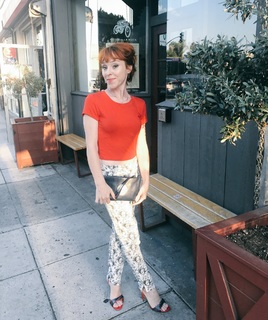 Ruth Connell feet photo 11