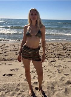 Ruth Hofmann feet photo 3
