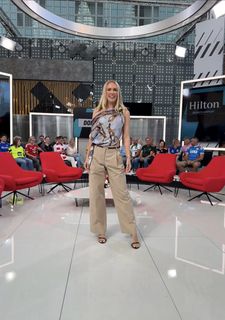 Ruth Hofmann feet photo 1