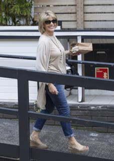 Ruth Langsford feet photo 17