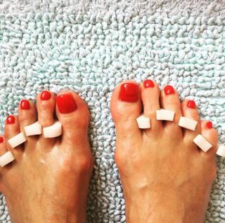 Ruth Langsford feet photo 7