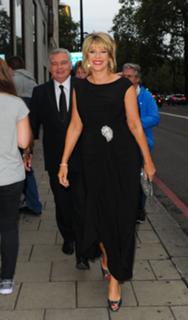 Ruth Langsford feet photo 15