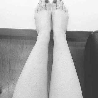 Ruth Langsford feet photo 14