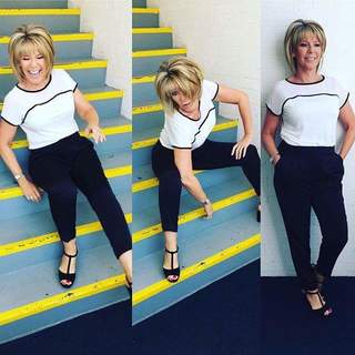 Ruth Langsford feet photo 9