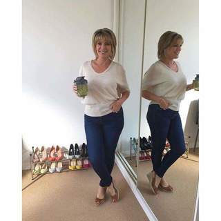 Ruth Langsford feet photo 7