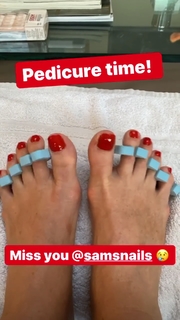 Ruth Langsford feet photo 10