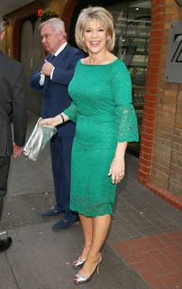 Ruth Langsford feet photo 5