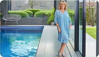 Ruth Langsford feet photo 2