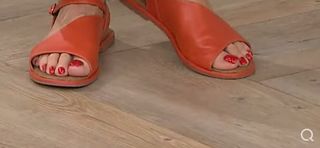 Ruth Langsford feet photo 6