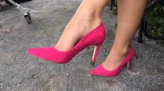 Ruth Moschner feet photo thumbnail