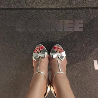 Ruth Moschner feet photo thumbnail
