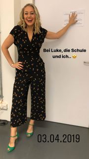 Ruth Moschner feet photo thumbnail