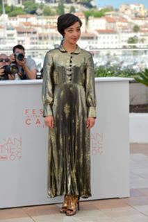 Ruth Negga feet photo thumbnail