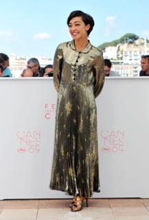 Ruth Negga feet photo thumbnail