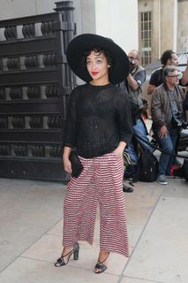 Ruth Negga feet photo thumbnail