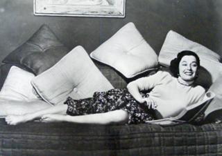 Ruth Roman feet photo 20