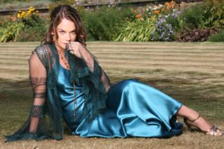 Ruth Wilson feet photo thumbnail