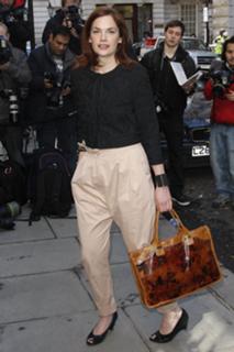 Ruth Wilson feet photo thumbnail