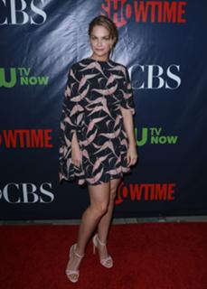 Ruth Wilson feet photo thumbnail