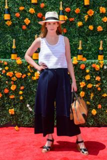 Ruth Wilson feet photo thumbnail