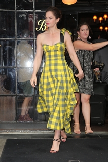 Ruth Wilson feet photo thumbnail
