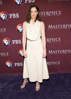 Ruth Wilson feet photo thumbnail