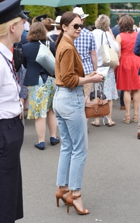 Ruth Wilson feet photo thumbnail