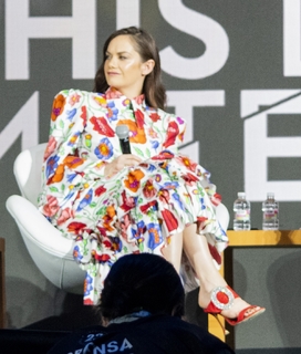 Ruth Wilson feet photo thumbnail