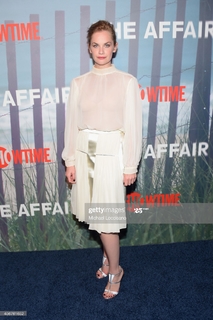 Ruth Wilson feet photo thumbnail