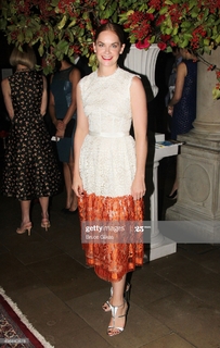 Ruth Wilson feet photo thumbnail