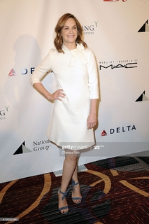 Ruth Wilson feet photo thumbnail