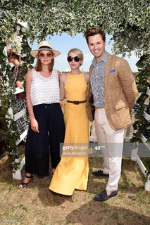 Ruth Wilson feet photo thumbnail