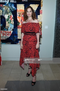 Ruth Wilson feet photo thumbnail
