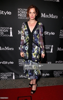 Ruth Wilson feet photo thumbnail