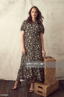 Ruth Wilson feet photo thumbnail