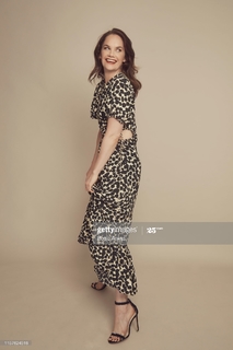Ruth Wilson feet photo thumbnail