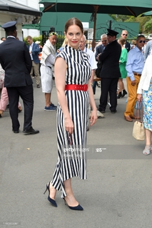 Ruth Wilson feet photo thumbnail