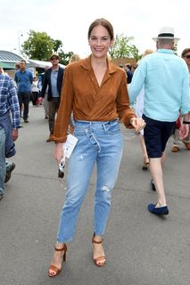 Ruth Wilson feet photo thumbnail