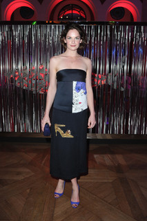 Ruth Wilson feet photo thumbnail