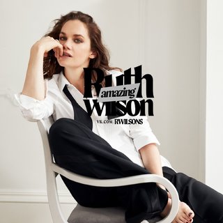 Ruth Wilson feet photo thumbnail