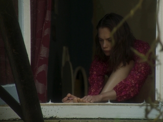 Ruth Wilson feet photo thumbnail