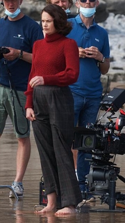Ruth Wilson feet photo thumbnail