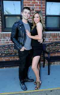 Ryan Whitney feet photo 4