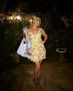 Rydel Lynch feet photo 16