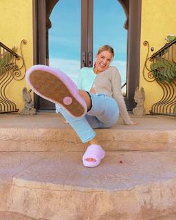 Rydel Lynch feet photo 11