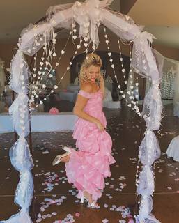 Rydel Lynch feet photo 19