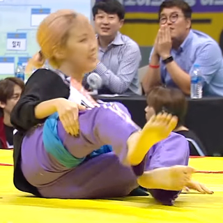 Ryu-jin Shin feet photo thumbnail