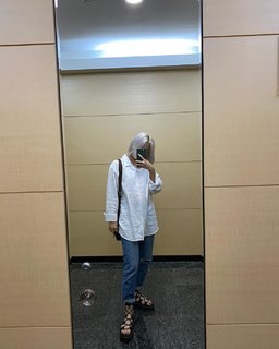 Ryu-jin Shin feet photo thumbnail