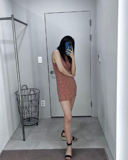 Ryu-jin Shin feet photo thumbnail